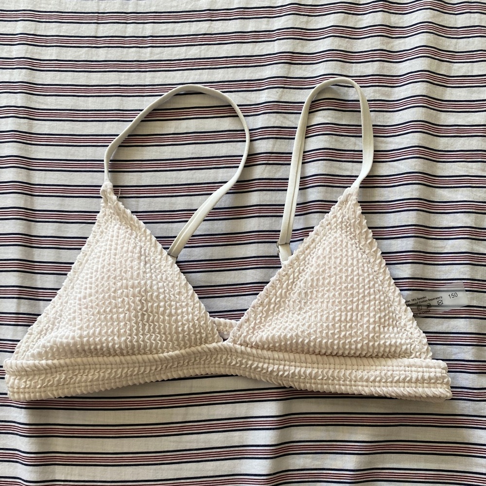 Cute Trendy Bikini Top! Size Xs